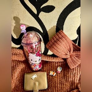 Hello kitty gift set $24